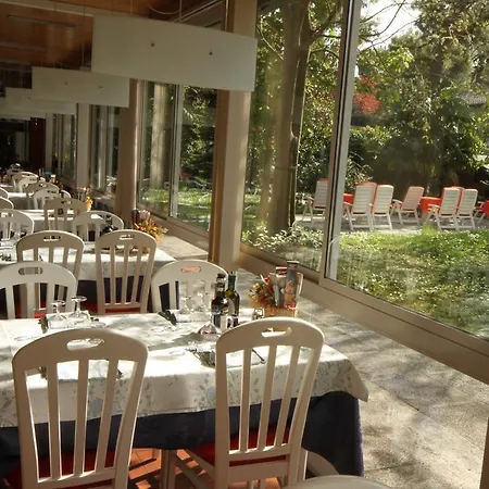 Tanit Hotel